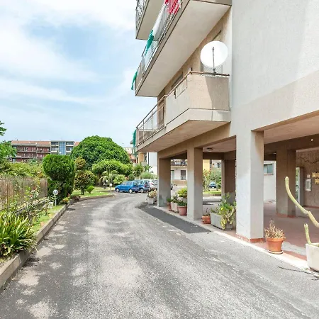 Apartment Belvilla By Oyo Sunny In Near Sea Giarre
