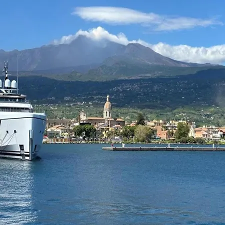 Lägenhet Belvilla By Oyo Sunny In Near Sea Giarre